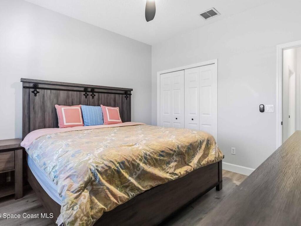 6920 Hacienda Drive, Grant, FL 32949