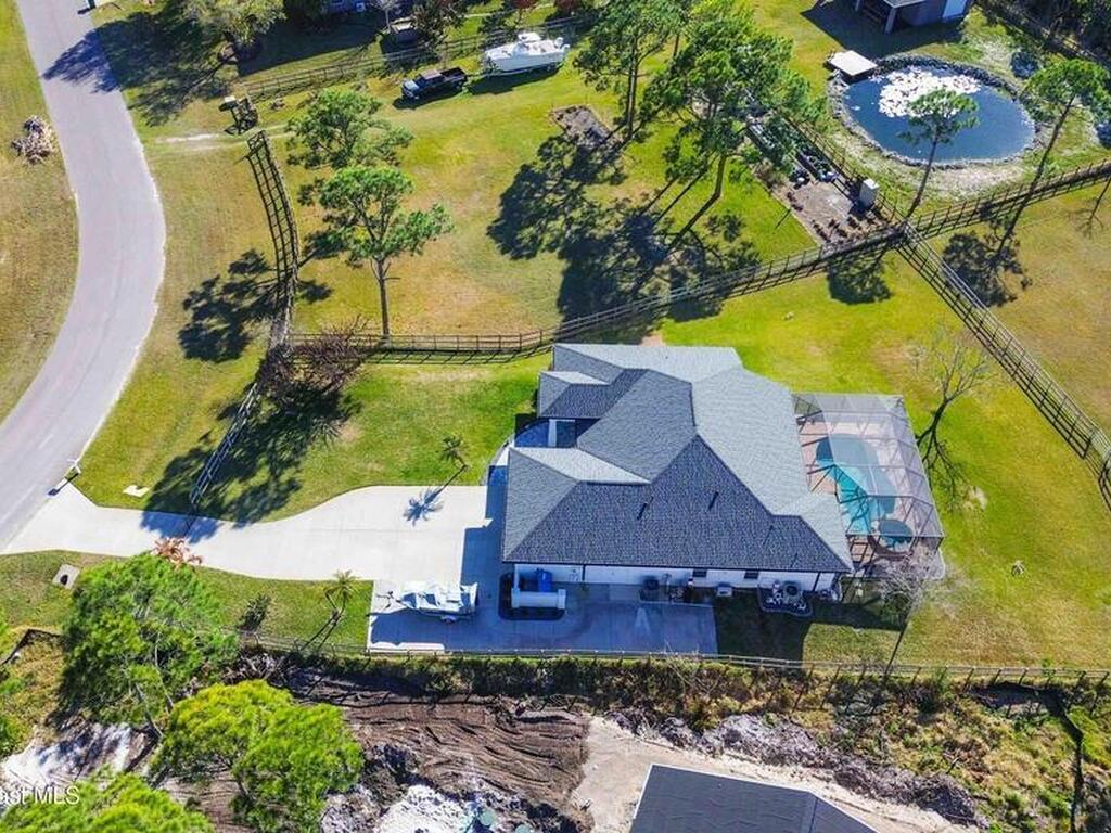 6920 Hacienda Drive, Grant, FL 32949