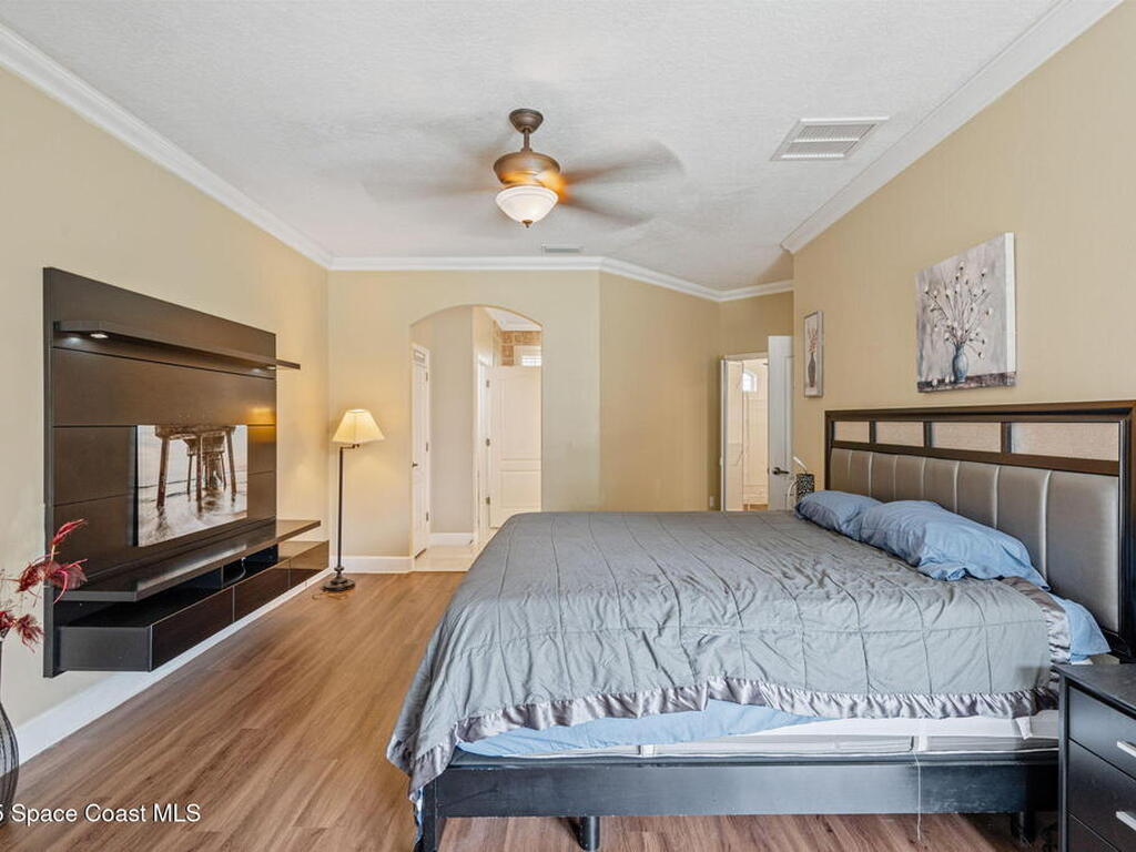 1835 Harbor Point Drive, Merritt Island, FL 32952