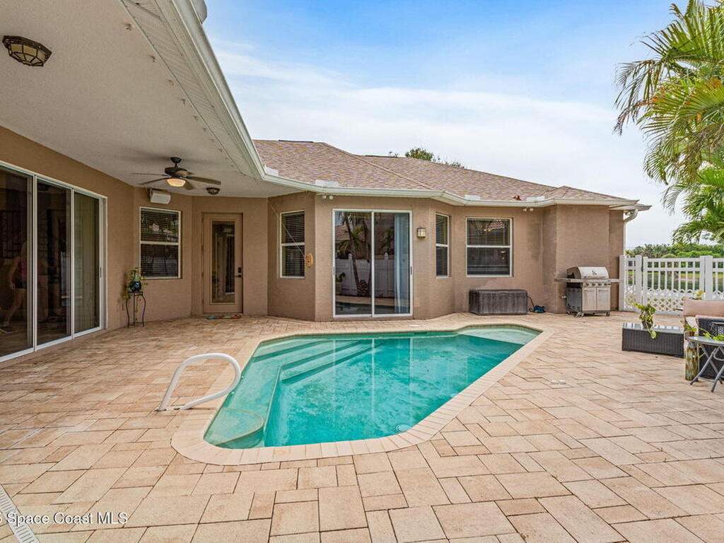 1835 Harbor Point Drive, Merritt Island, FL 32952