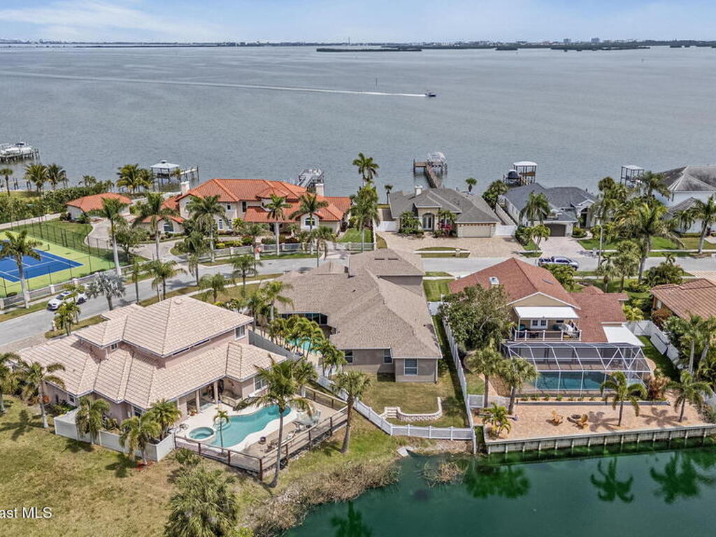 1835 Harbor Point Drive, Merritt Island, FL 32952