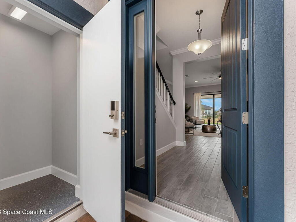 8206 Lyside Drive, Melbourne, FL 32940