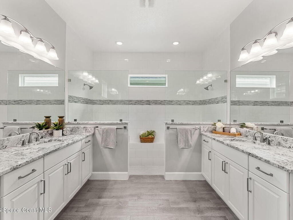 8206 Lyside Drive, Melbourne, FL 32940