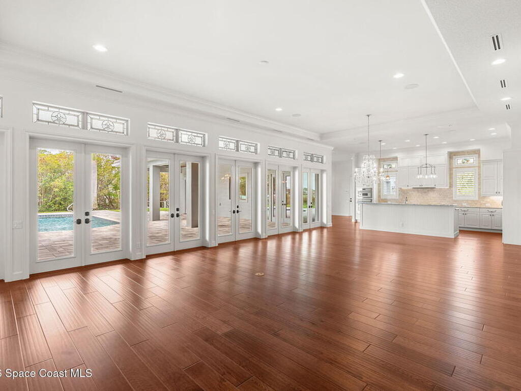 135 Lansing Island Drive, Indian Harbour Beach, FL 32937