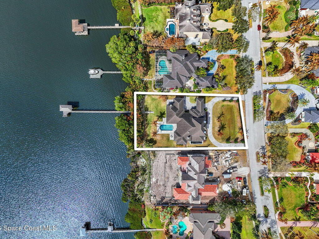 135 Lansing Island Drive, Indian Harbour Beach, FL 32937