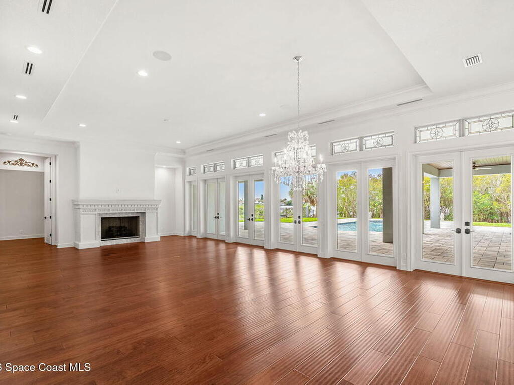 135 Lansing Island Drive, Indian Harbour Beach, FL 32937