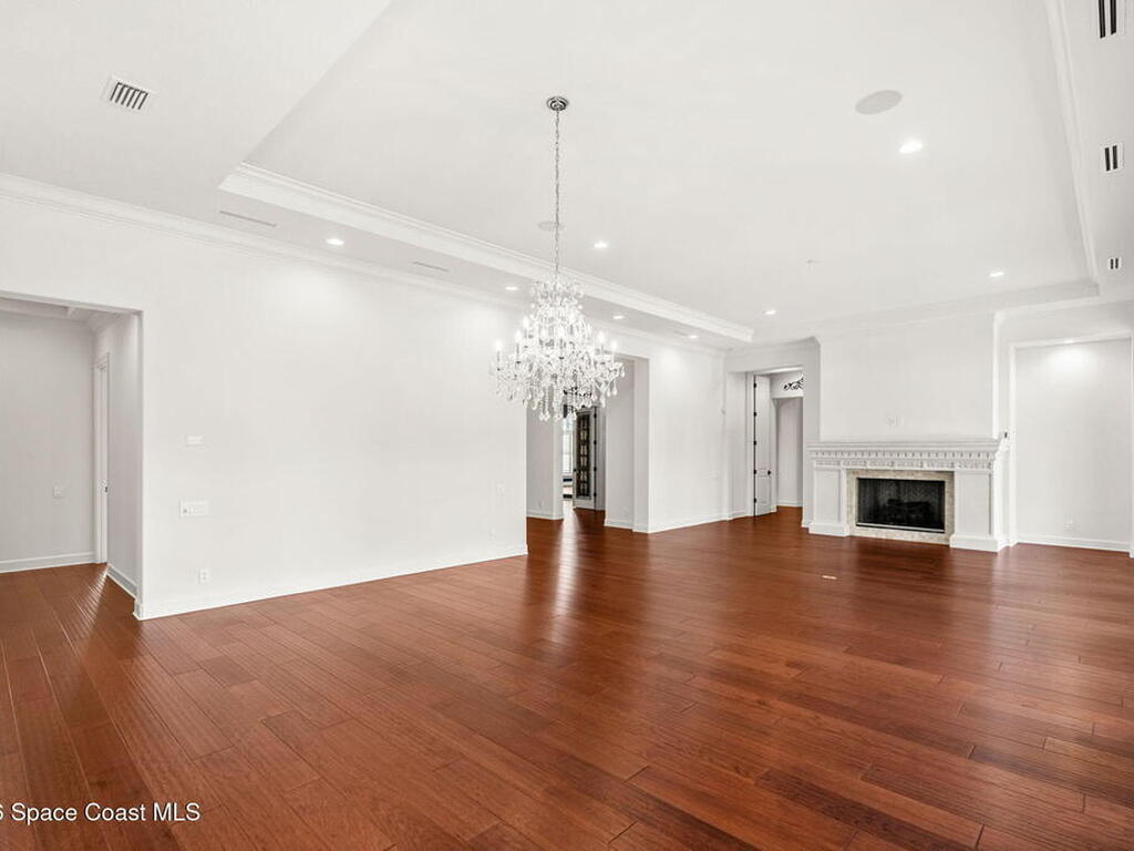 135 Lansing Island Drive, Indian Harbour Beach, FL 32937