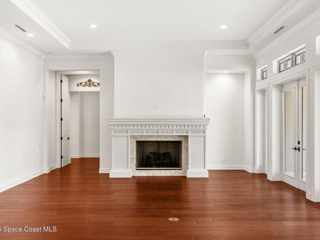 135 Lansing Island Drive, Indian Harbour Beach, FL 32937