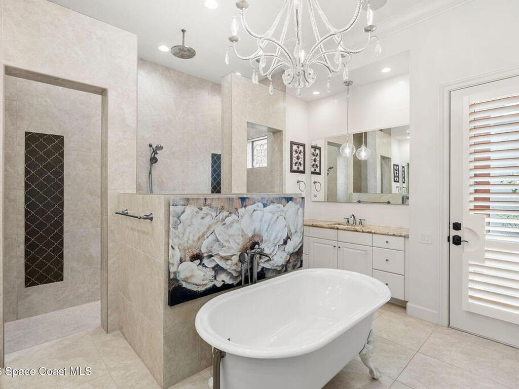 135 Lansing Island Drive, Indian Harbour Beach, FL 32937