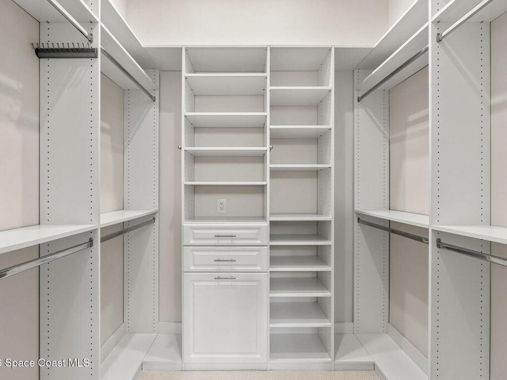 135 Lansing Island Drive, Indian Harbour Beach, FL 32937