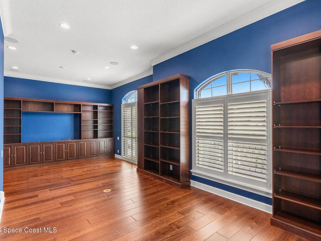 135 Lansing Island Drive, Indian Harbour Beach, FL 32937