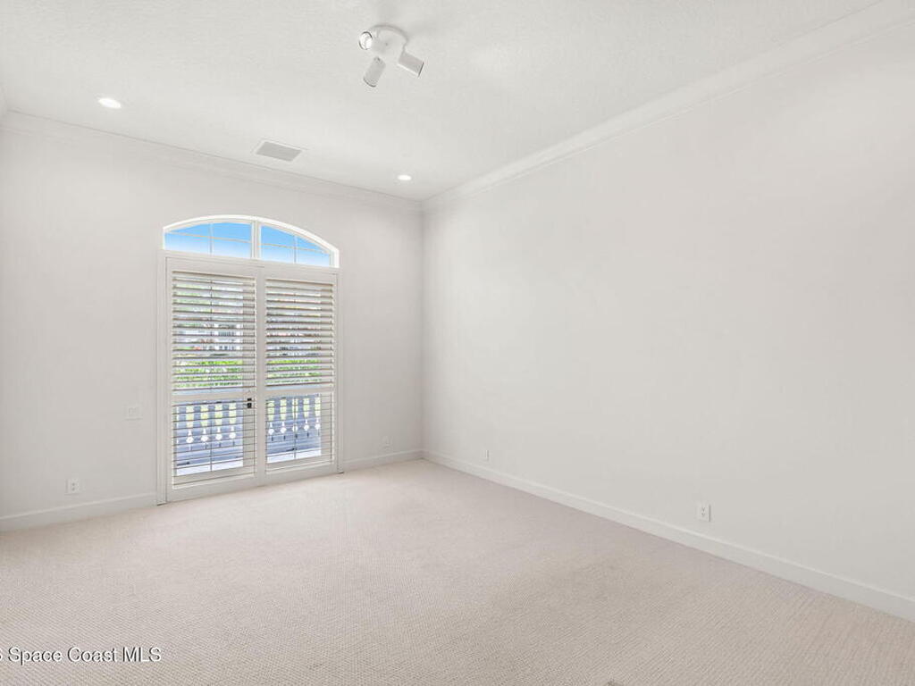 135 Lansing Island Drive, Indian Harbour Beach, FL 32937