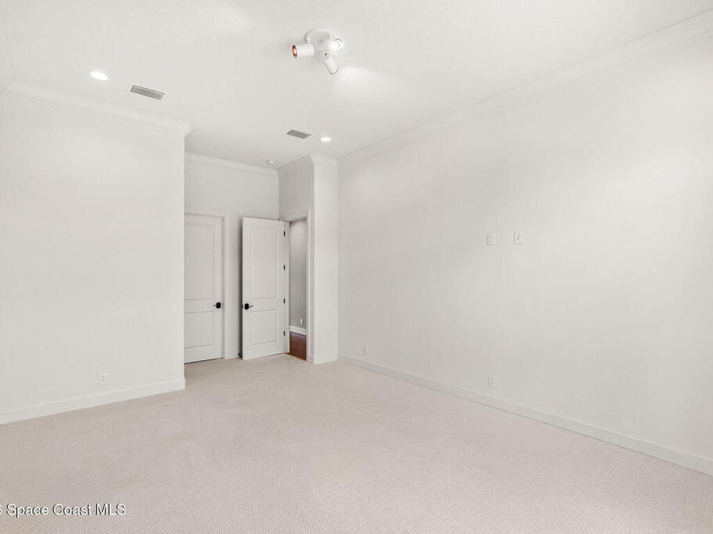 135 Lansing Island Drive, Indian Harbour Beach, FL 32937