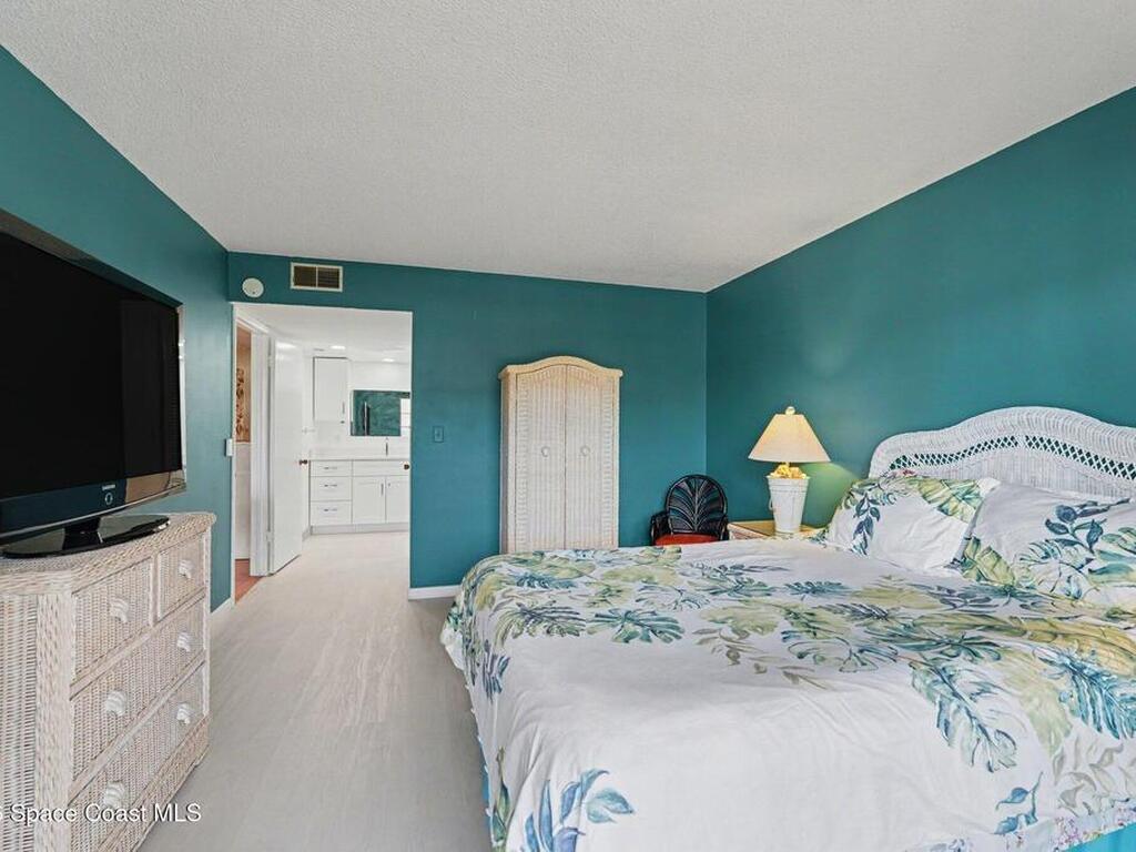 2135 N Courtenay Parkway, Merritt Island, FL 32953