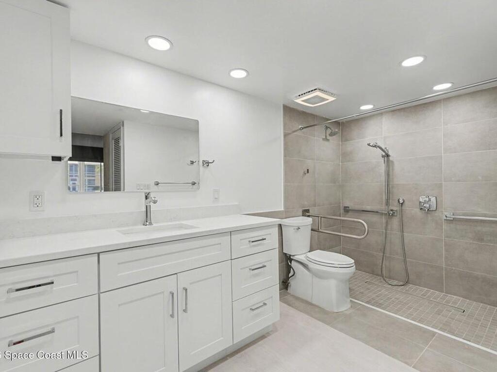 2135 N Courtenay Parkway, Merritt Island, FL 32953