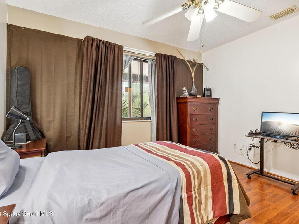 541 Belltower Avenue, Deltona, FL 32725