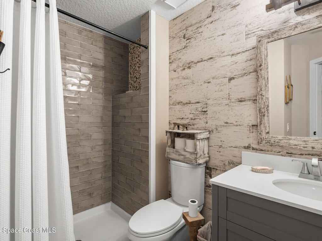 700 Wave Crest Avenue, Indialantic, FL 32903