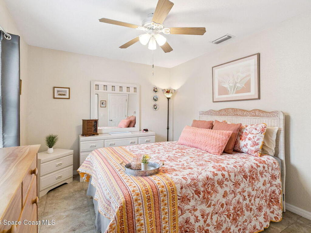 346 16th Place, Vero Beach, FL 32962