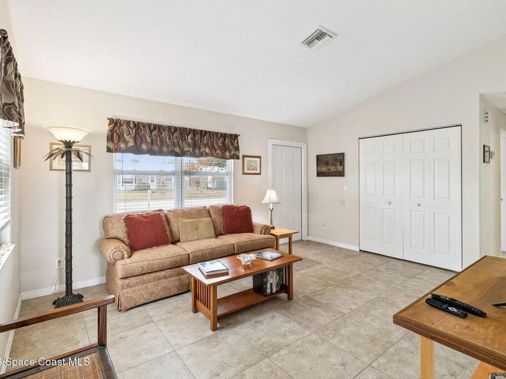 346 16th Place, Vero Beach, FL 32962