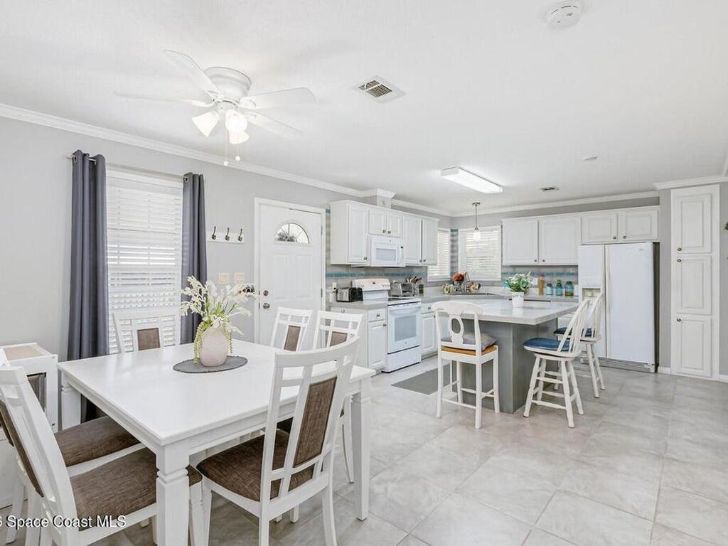 810 Wren Circle, Barefoot Bay, FL 32976