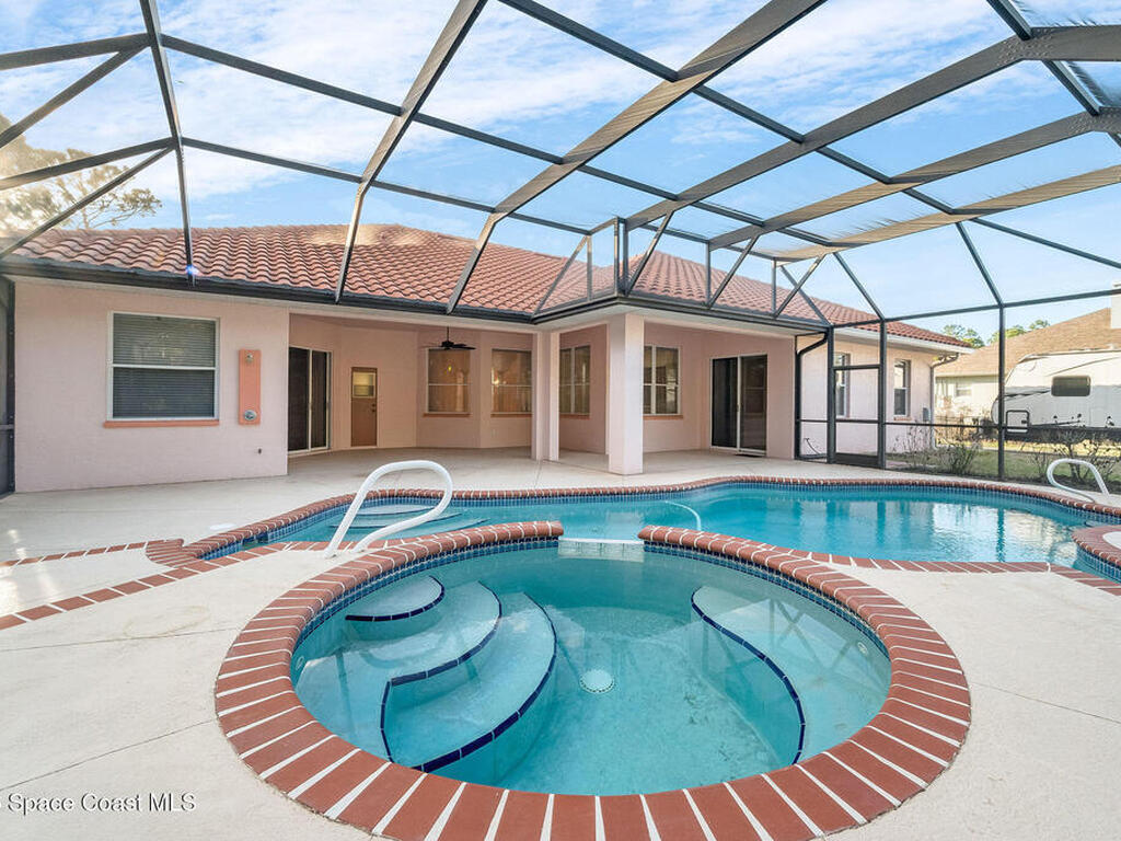 5025 Fawn Lake Boulevard, Mims, FL 32754