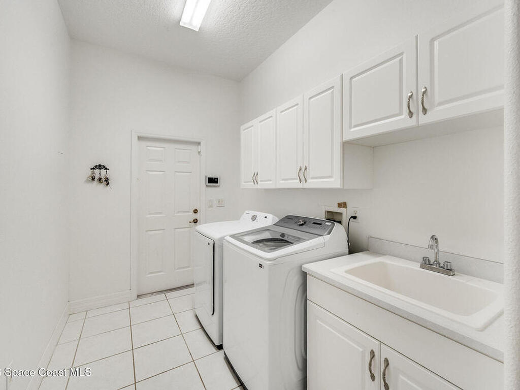 5025 Fawn Lake Boulevard, Mims, FL 32754