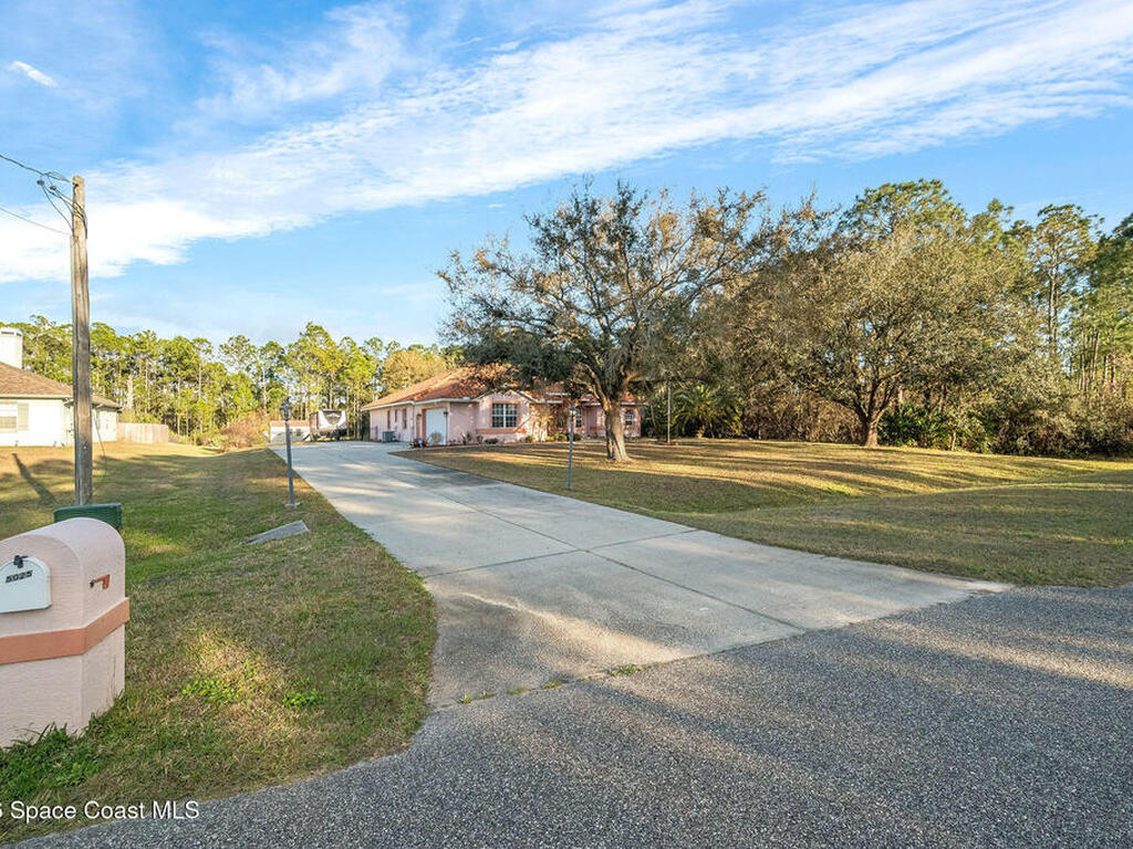 5025 Fawn Lake Boulevard, Mims, FL 32754