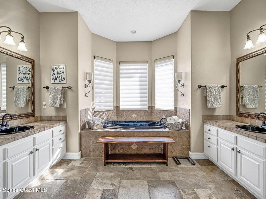 450 E Hall Road, Merritt Island, FL 32953