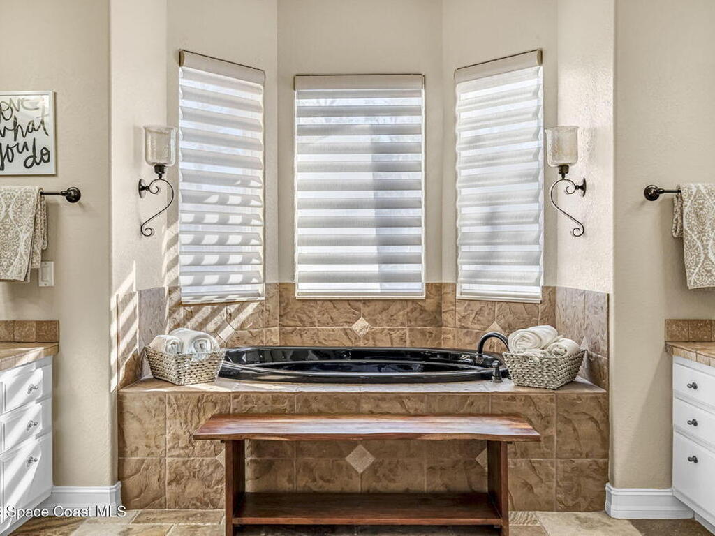 450 E Hall Road, Merritt Island, FL 32953