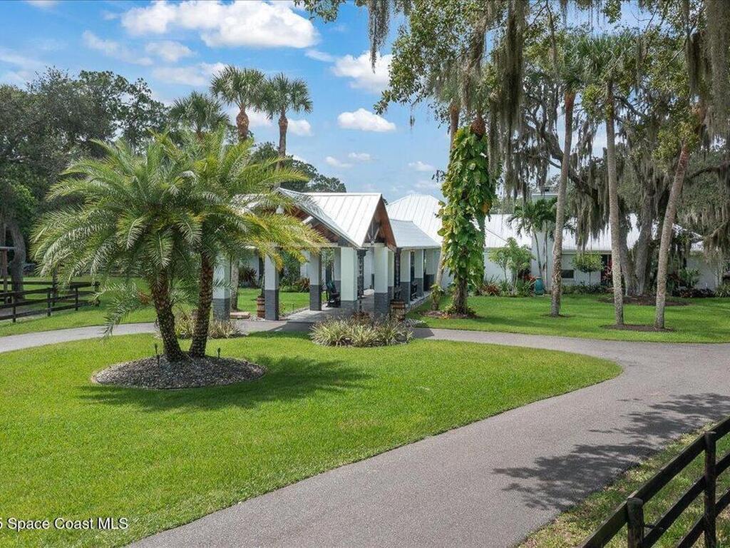 5685 Lake Washington Road, Melbourne, FL 32934