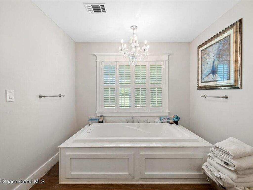 5685 Lake Washington Road, Melbourne, FL 32934