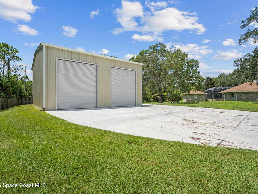 1711 Flamevine Place, Malabar, FL 32950