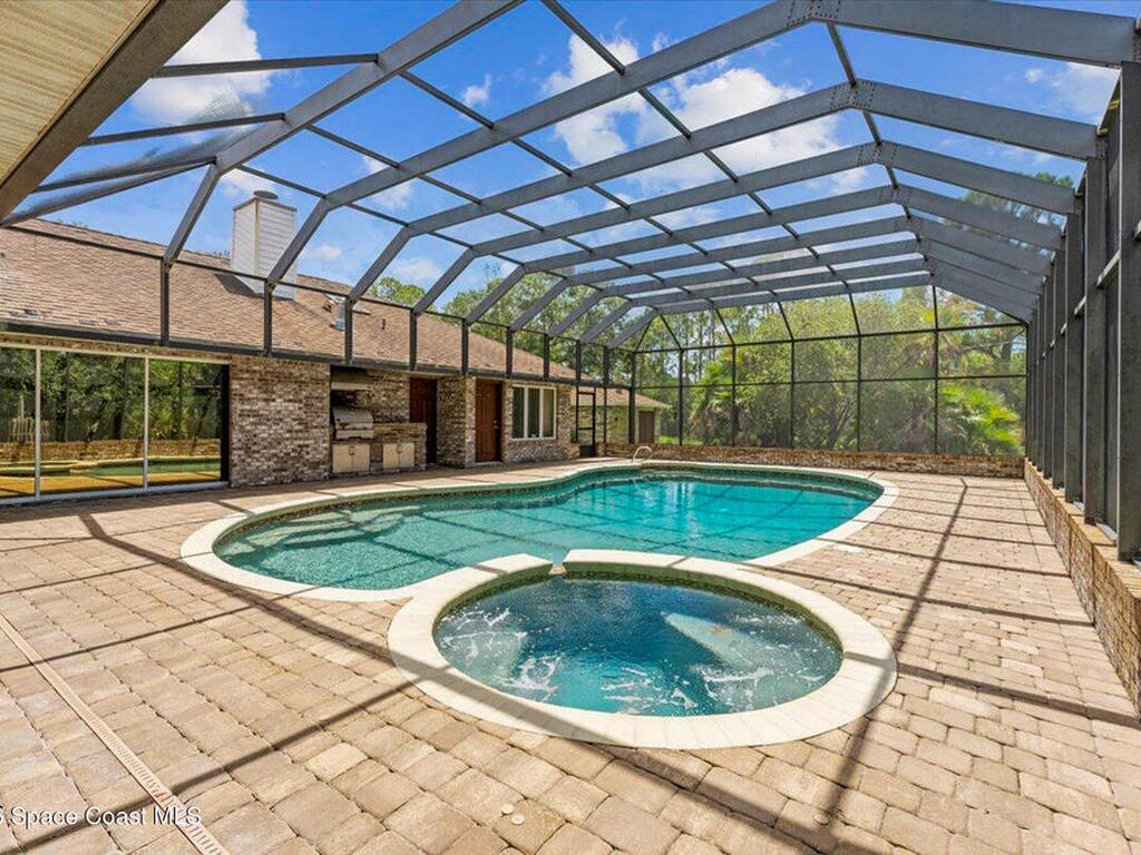 1711 Flamevine Place, Malabar, FL 32950