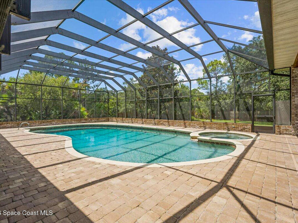 1711 Flamevine Place, Malabar, FL 32950