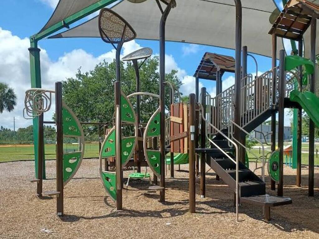 1820 Kara Place, Palm Bay, FL 32908