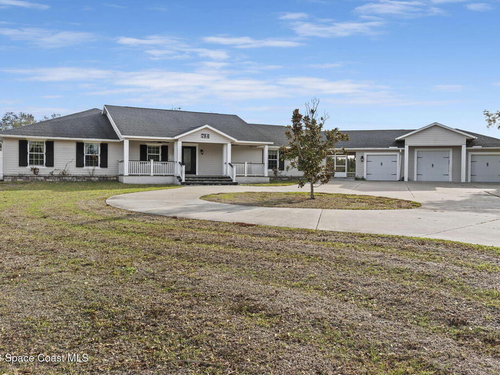 704 Osmosis Drive, Palm Bay, FL 32908