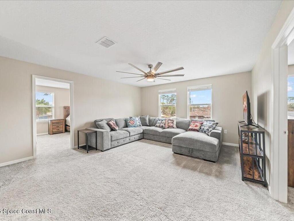 800 Lyons Circle, Palm Bay, FL 32907