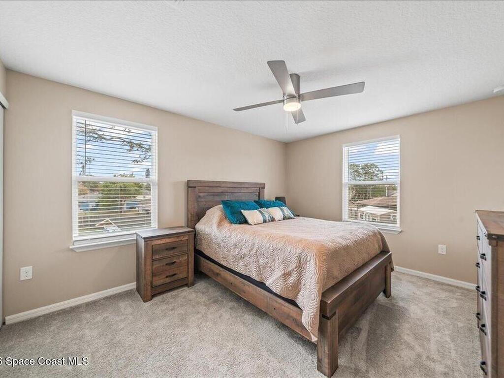 800 Lyons Circle, Palm Bay, FL 32907