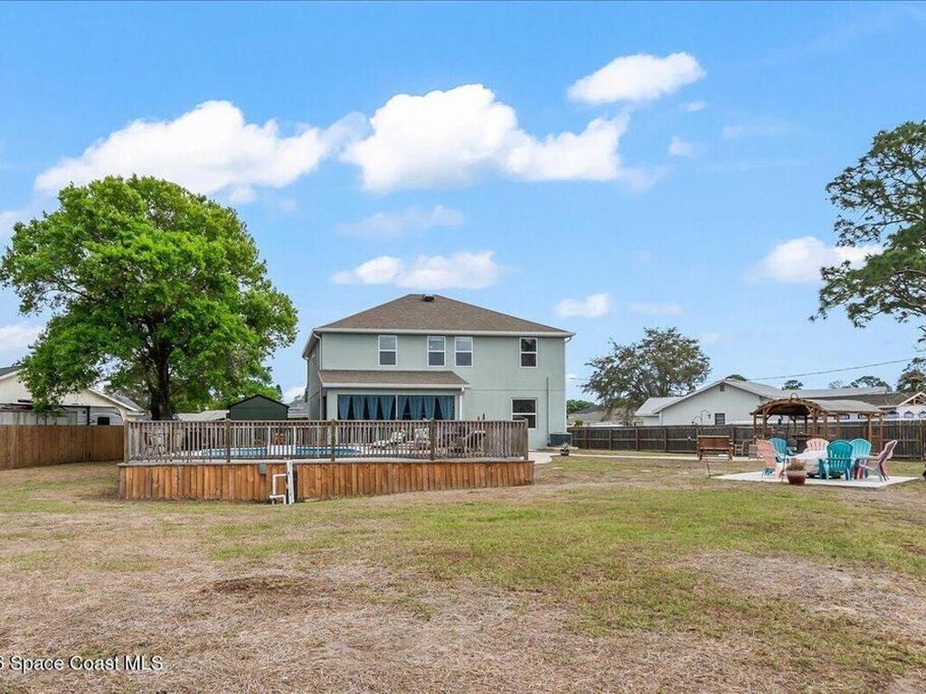 800 Lyons Circle, Palm Bay, FL 32907
