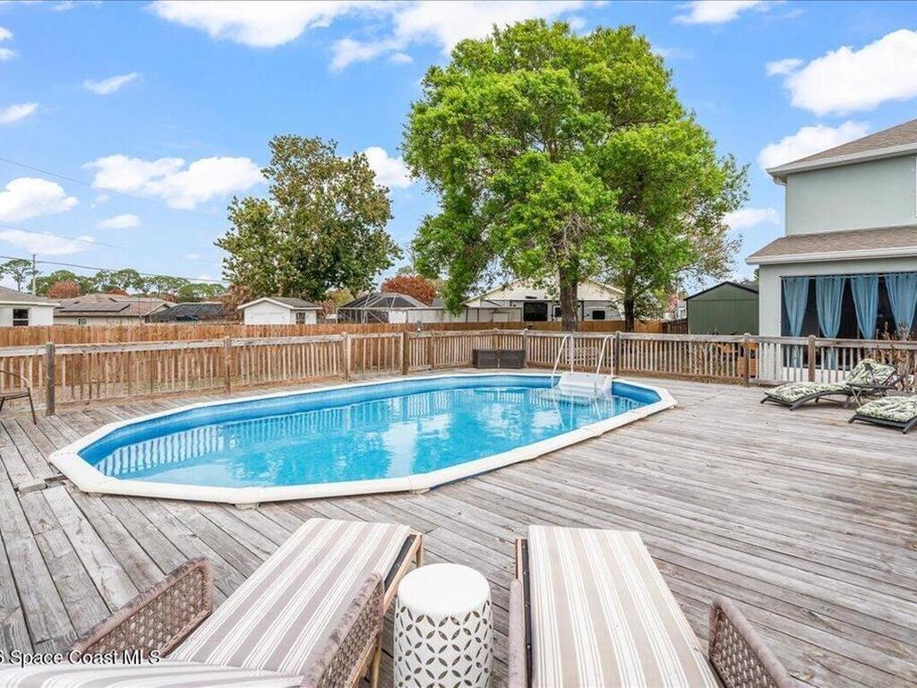 800 Lyons Circle, Palm Bay, FL 32907