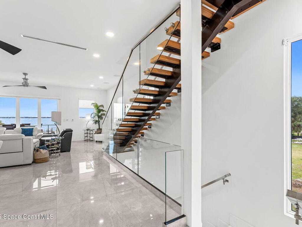 1809 Riverview Drive, Melbourne, FL 32901