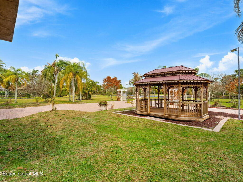 5137 Royal Paddock Way, Merritt Island, FL 32953