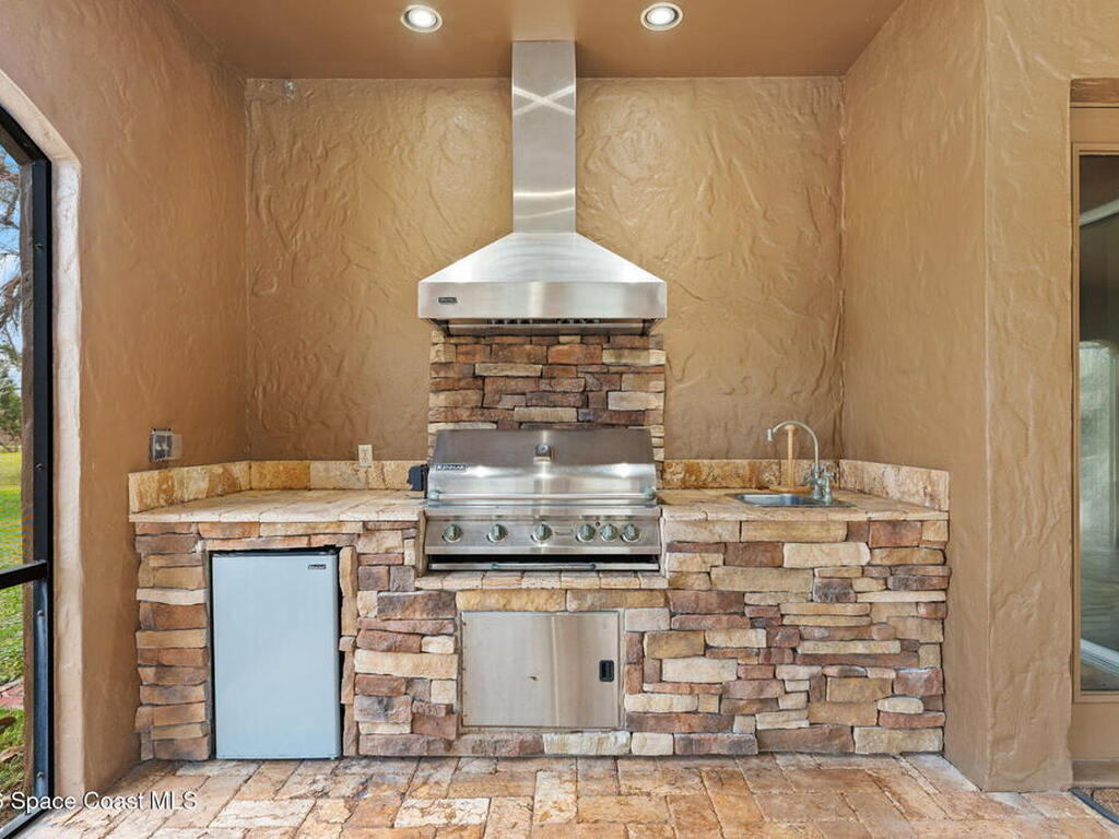 5137 Royal Paddock Way, Merritt Island, FL 32953