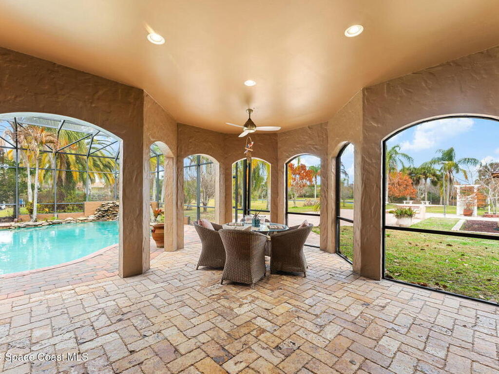 5137 Royal Paddock Way, Merritt Island, FL 32953