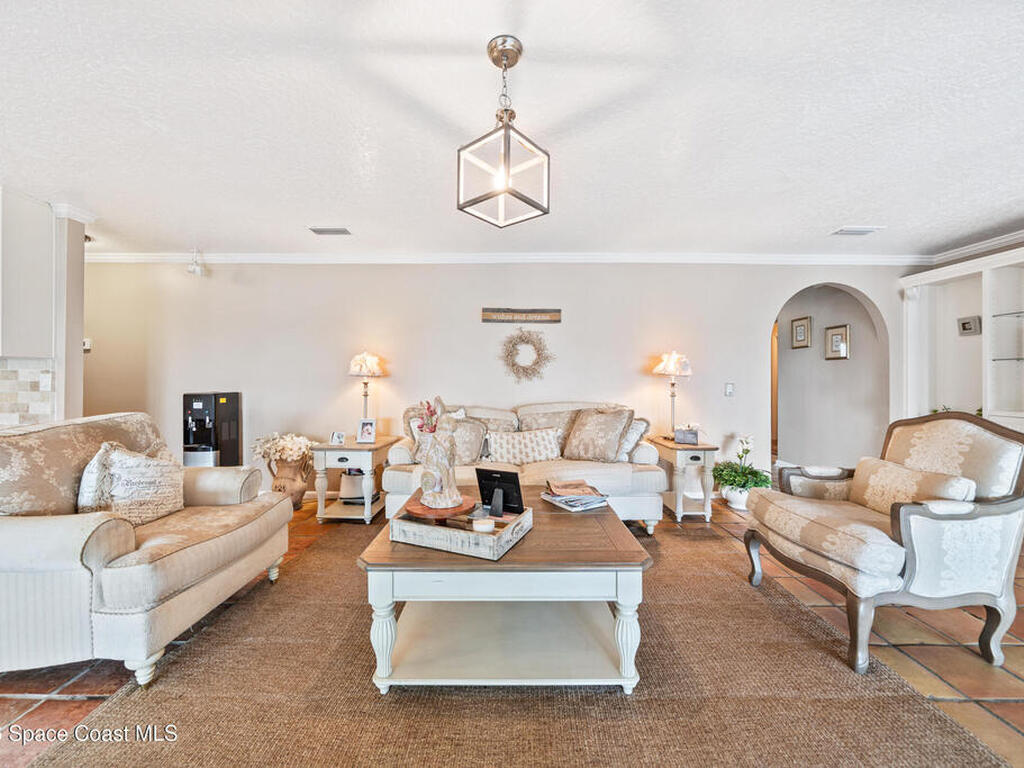 2405 Brookside Drive, Indialantic, FL 32903