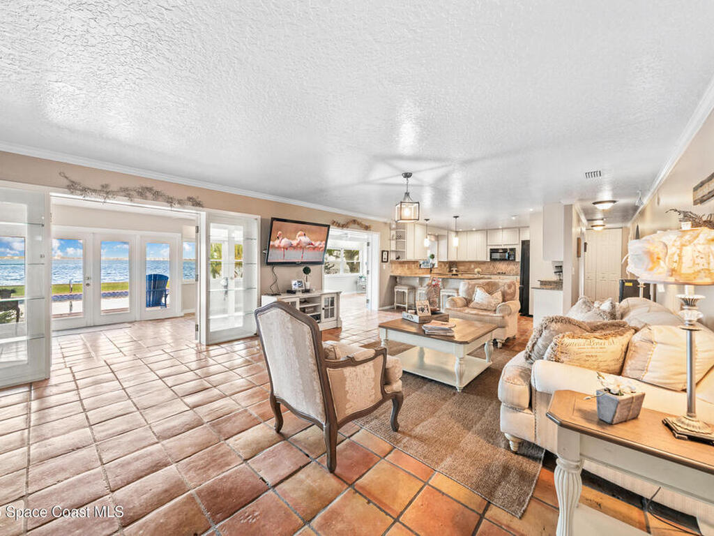 2405 Brookside Drive, Indialantic, FL 32903