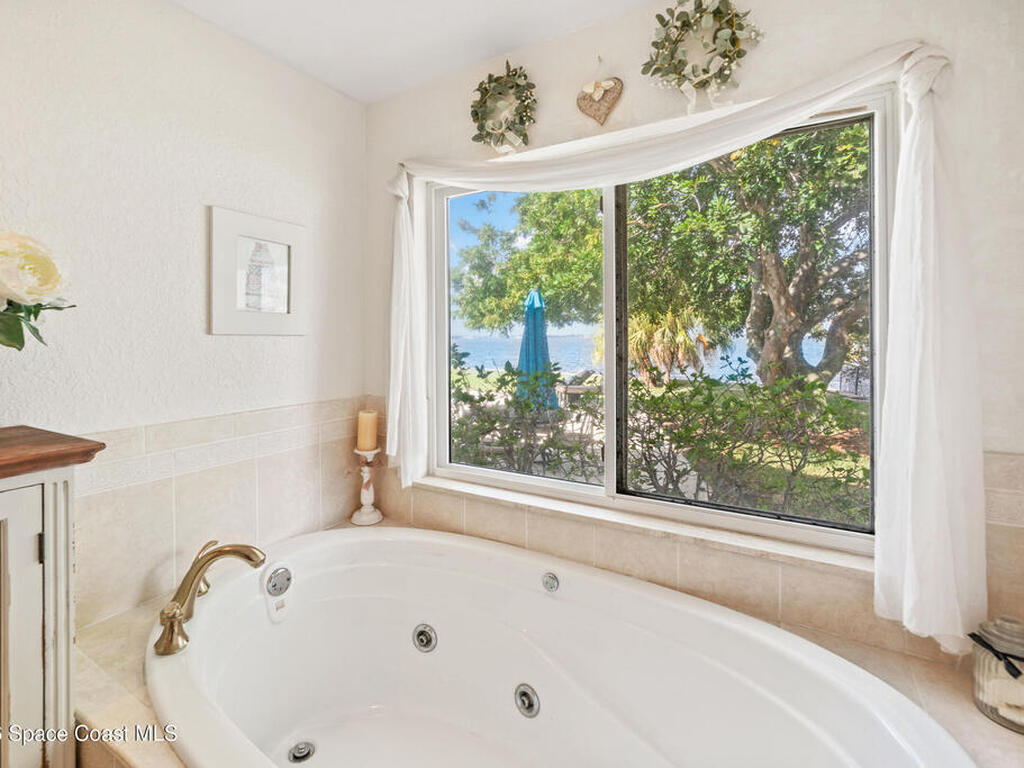 2405 Brookside Drive, Indialantic, FL 32903