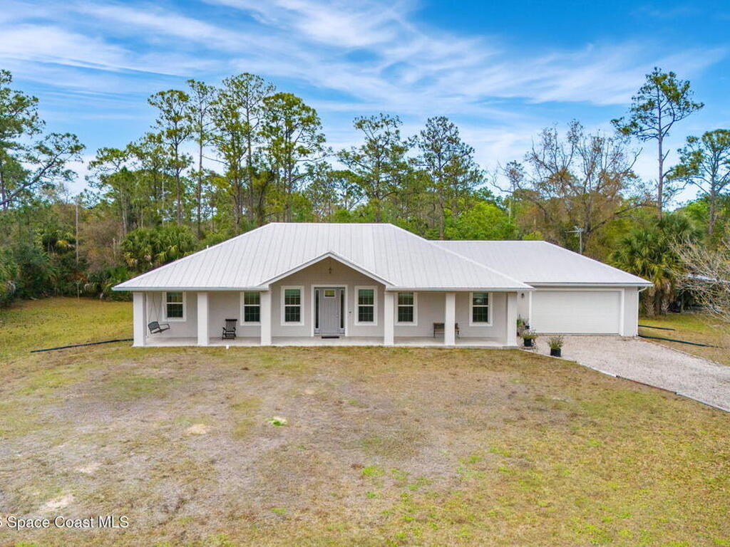 2050 Valkaria Road, Grant-Valkaria, FL 32950