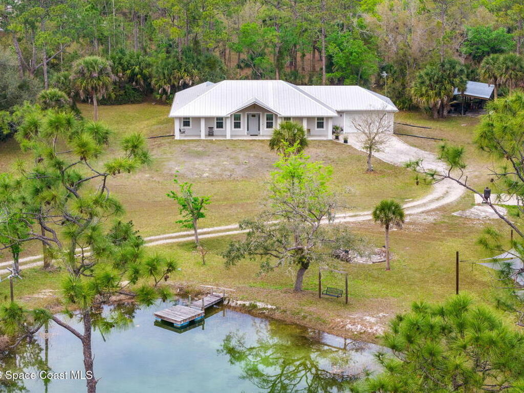 2050 Valkaria Road, Grant-Valkaria, FL 32950