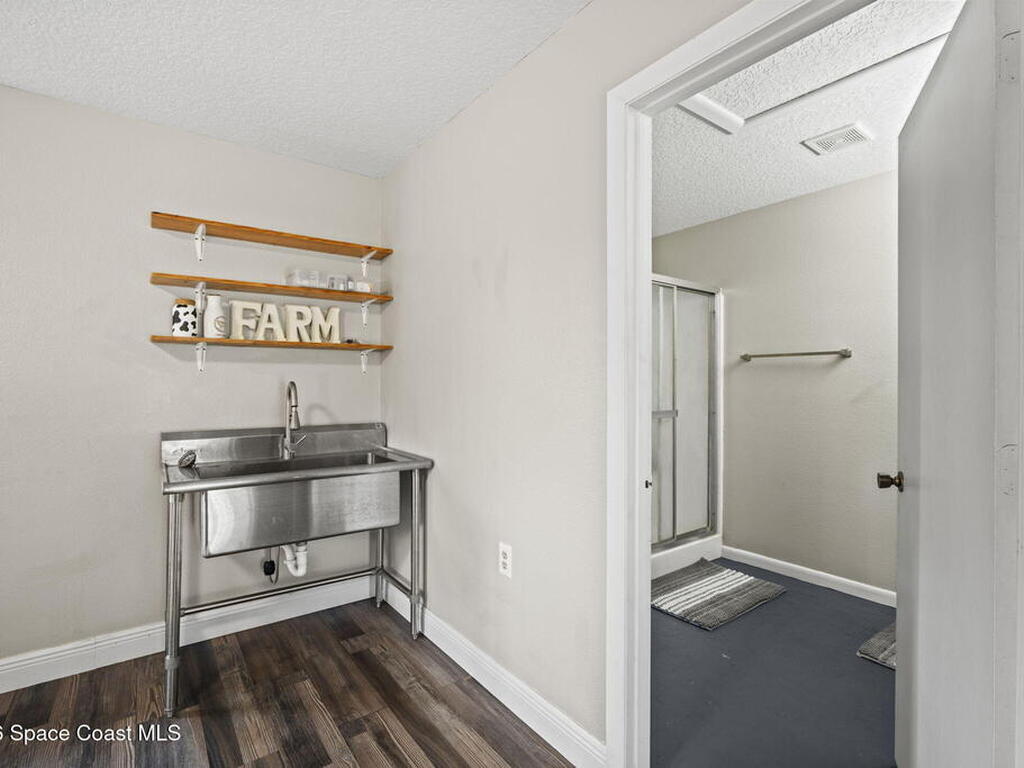 3416 Flounder Creek Road, Mims, FL 32754